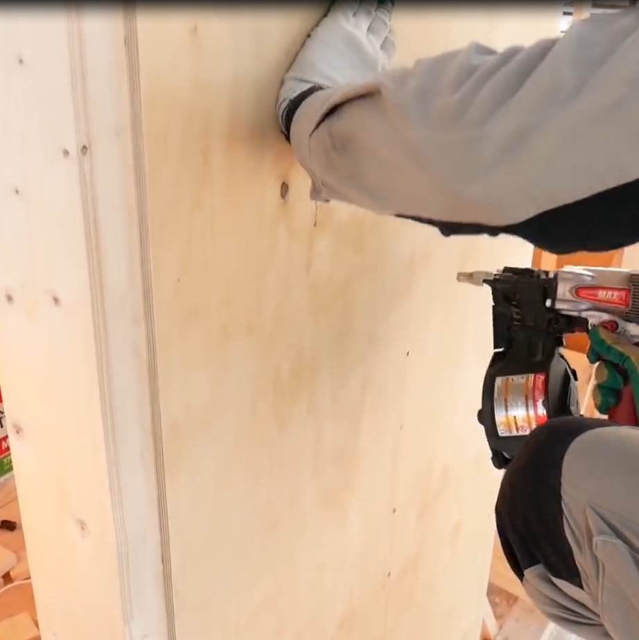 Level FIRST Furniture Plywood for Home Building
